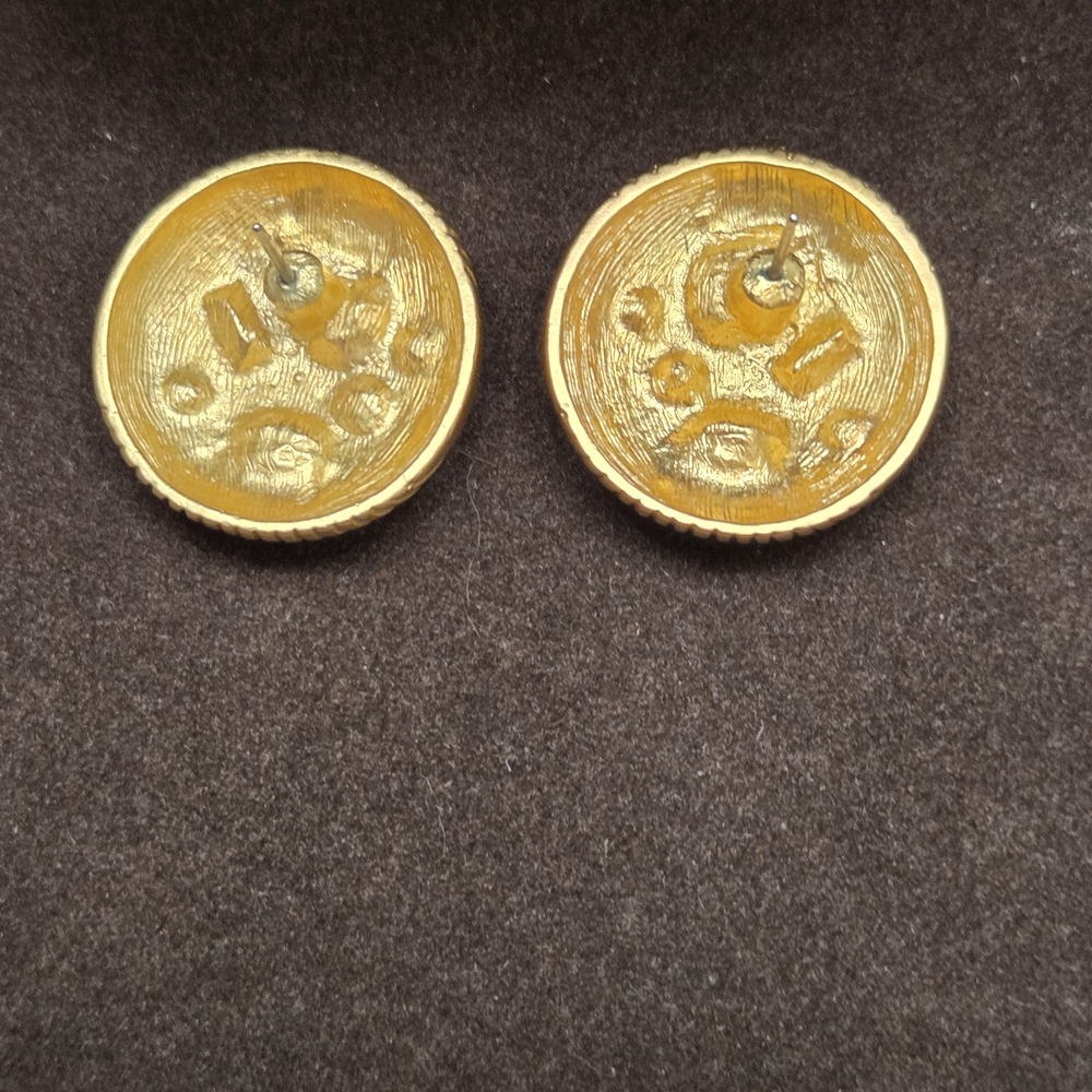 Ridged Matte Gold Textured Earrings with Crystal Accents - Picture 3 of 3